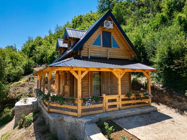 Na fotografii je vidět objekt Holiday Home MIA nacházející se ve městě Donje Selo.