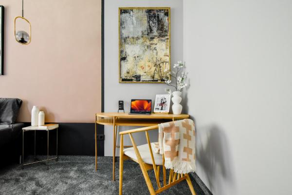 Zdjęcie 6: Duplex - Main Street Area - Ac - Netflix - Desk