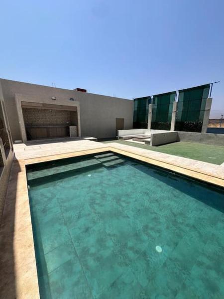 Nella foto è visibile l'oggetto Villa détente Piscine sans vis à vis situato nella città di Aguenza.