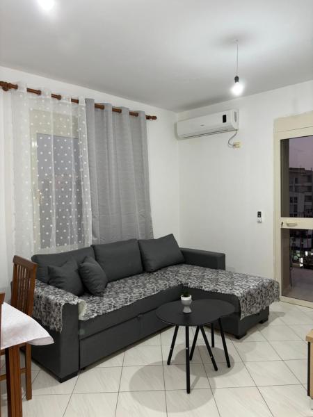 Na fotografii je vidět objekt A&D Apartments 19 nacházející se ve městě Durrës.