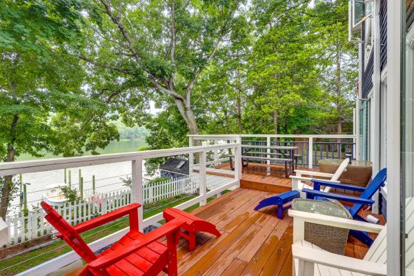 The photo shows the Charming Waterford Home with Dock on Niantic River! located in the city of Niantic.