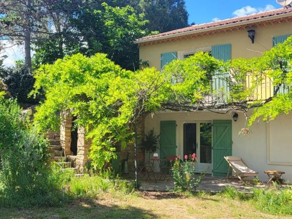 Nella foto è visibile l'oggetto Le chant du Cèdre situato nella città di Gabian.
