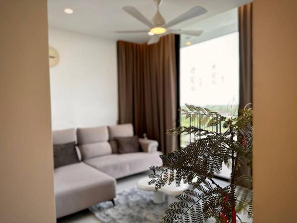 Jk ThePodium Food Paradise 8pax 3BedRoom 2Bathroom, Kuching