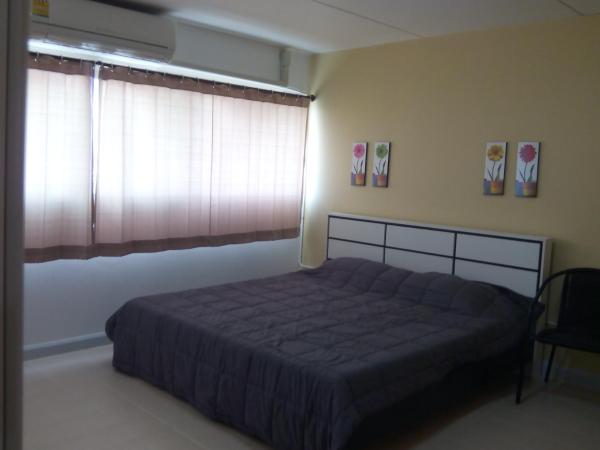 På billedet ses objektet Asia Don Mueang Bangkok Condominium beliggende i byen Nonthaburi.