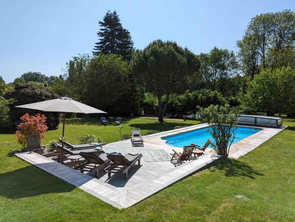 A la foto es mostra l'objecte Hameau du Moulin d Almont situat a la ciutat de Folleville.