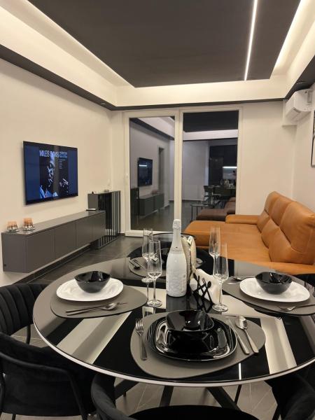Modern Apartment with City View in Skopje, Skopje