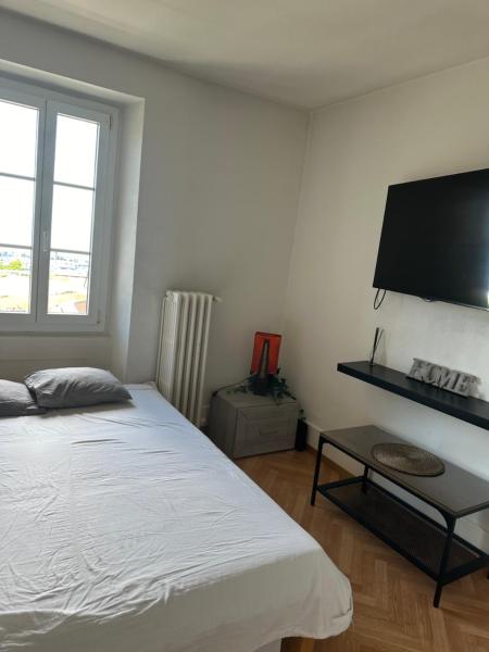 På billedet ses objektet Appt Port lac beliggende i byen Lausanne.