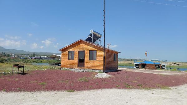 Na zdjęciu widoczny jest obiekt Sevan - Tsovazard Wooden House położony w mieście Tsovazard.