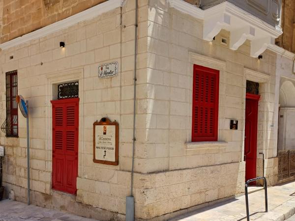 På billedet ses objektet Number 12 beliggende i byen Birgu.