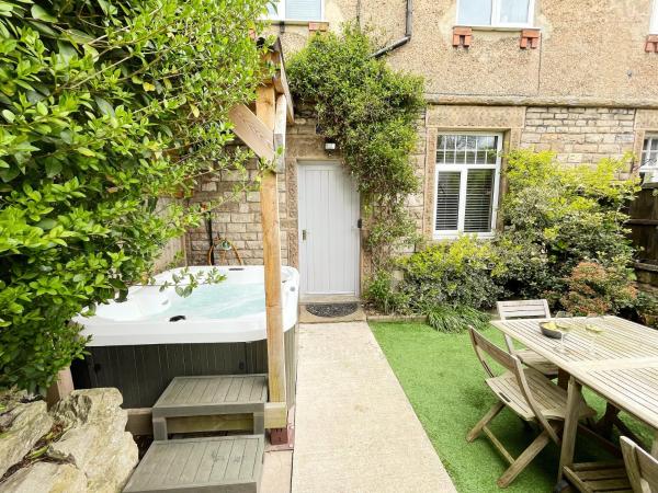 Na foto é possível ver o objeto Charming Bakewell Escape - Pet Friendly - Hot Tub localizado na cidade de Ashford.