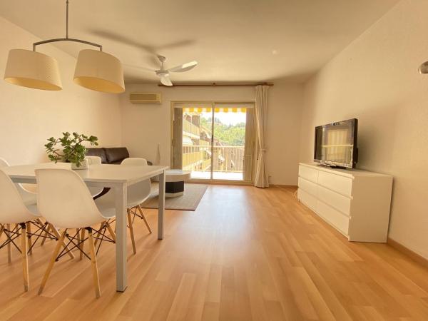 A la foto es mostra l'objecte TarracoHomes, TH156 Casa Roser Familiar y con Piscina Compartida situat a la ciutat de Tarragona.