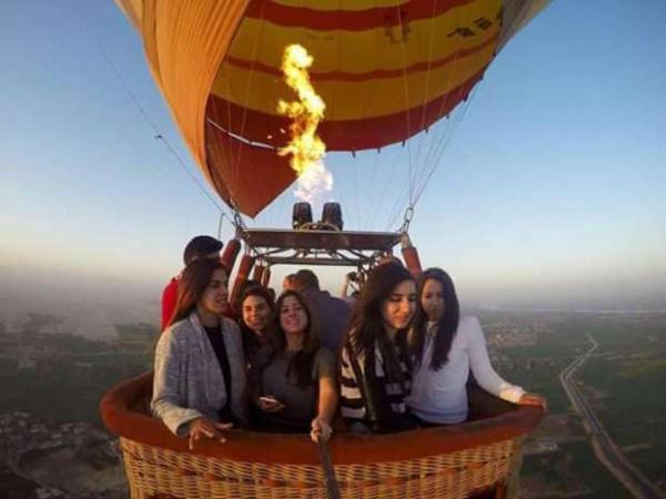 På billedet ses objektet Mak tours beliggende i byen Luxor.