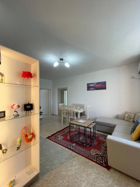 A la foto es mostra l'objecte Gana's House situat a la ciutat de Shkodër.