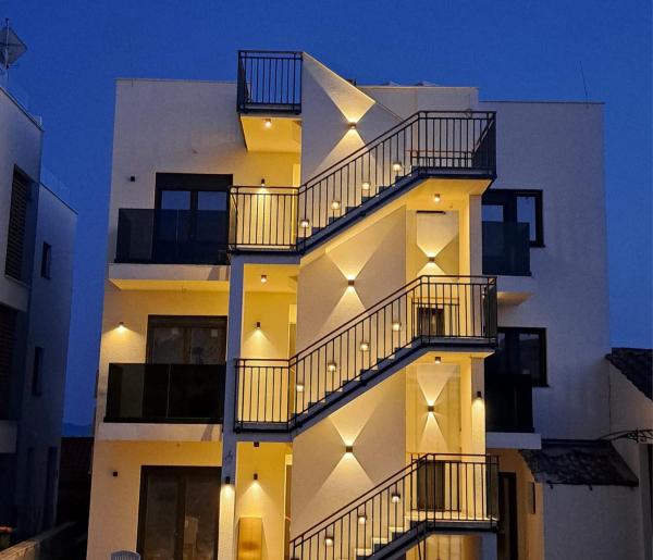 Auf dem Foto ist das Objekt M&M Luxury Apartments in der Stadt Petrčane zu sehen.