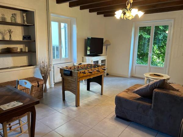 A la foto es mostra l'objecte La Maison de Marie situat a la ciutat de Biollet.
