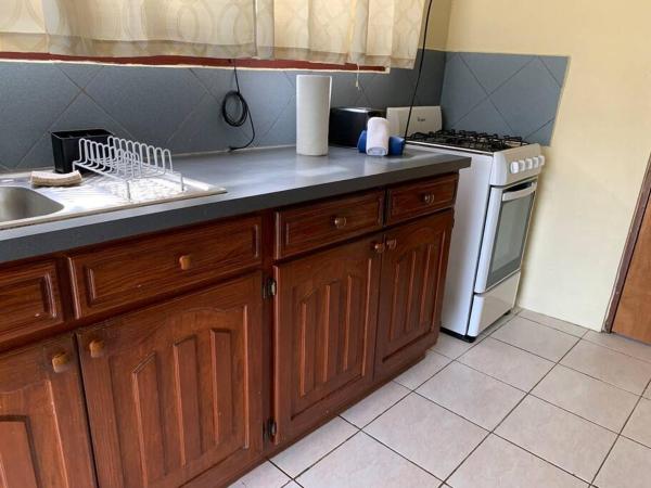 Foto 6: Studio apt in Aruba plus optional Portuguese cooking with Grandma