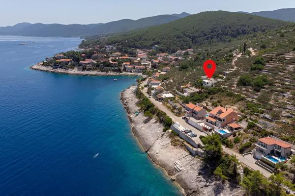 Na fotografii je vidět objekt Seaside house with a swimming pool Prigradica, Korcula - 22904 nacházející se ve městě Blato.