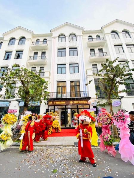 Auf dem Foto ist das Objekt Y&Y hotel Ho Chi Minh City in der Stadt Long Bình zu sehen.