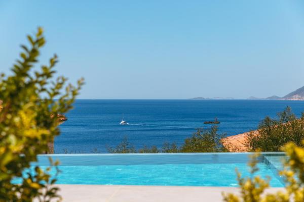 A la foto es mostra l'objecte Mavilim Hotel situat a la ciutat de Kas.