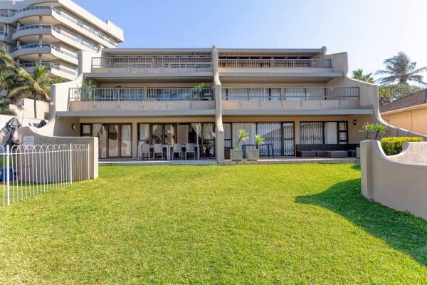 Luxury Ground Floor Beach Unit - Dolphin Coast