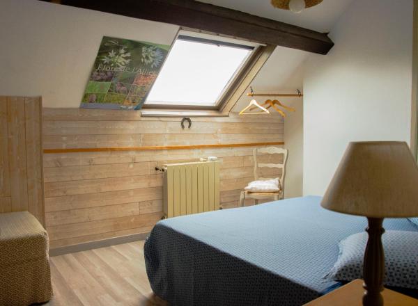 A la foto es mostra l'objecte Chambre d'hôtes proche du PAL-Badiane- situat a la ciutat de Le Pin.