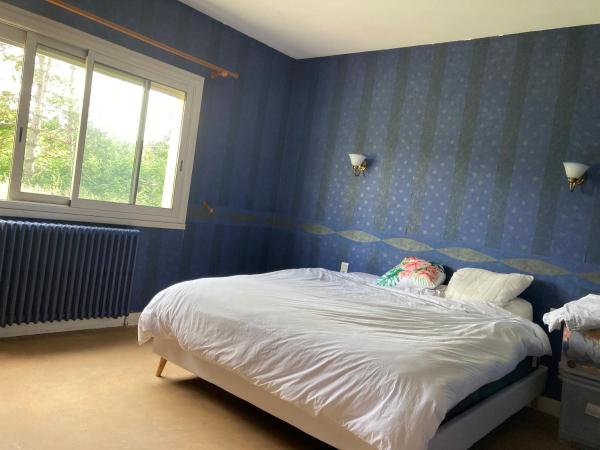 Na fotografii je vidět objekt Chambres dans une maison familiale nacházející se ve městě Auneau.