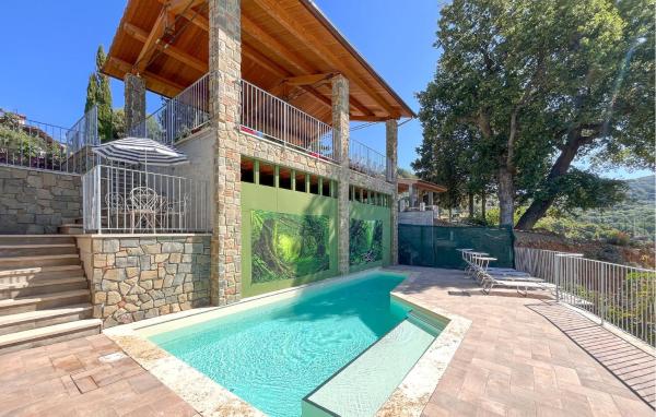 Stunning Home In Arezzo With Kitchen - Arezzo