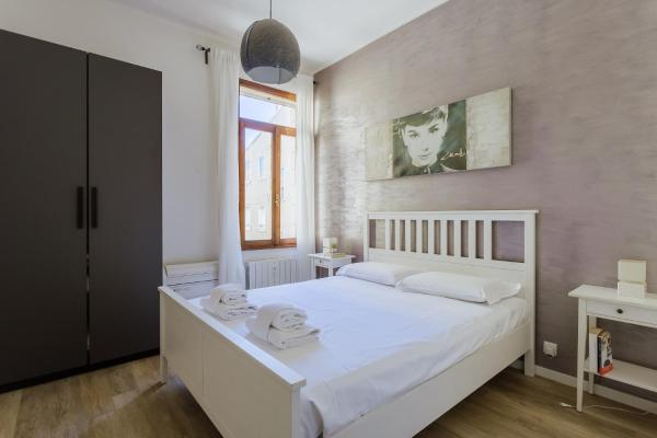A la foto es mostra l'objecte Yourbanflat Clock Tower situat a la ciutat de Pàdua.