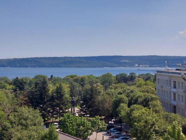 Varna Bay View 1br Apartment - Warna