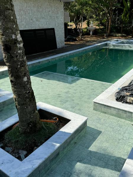 A la foto es mostra l'objecte Casa Pé na Areia Condomínio fechado com piscina resort na Sununga - Ubatuba situat a la ciutat de Ubatuba.