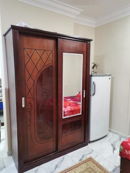 استديو مجهز بالكامل امام فندق ميريت, Hurghada