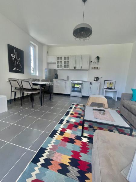 Tale beachfront flat