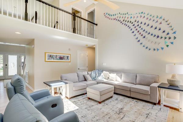 Φωτογραφία 4: Deck, Hot Tub and Resort Amenities Ocean View Gem