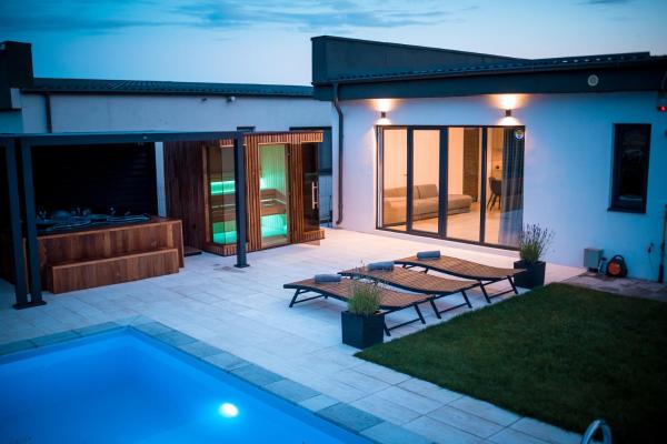 Banya Villa Bucuresti Sauna Jacuzzi Piscina Spa - Bükreş