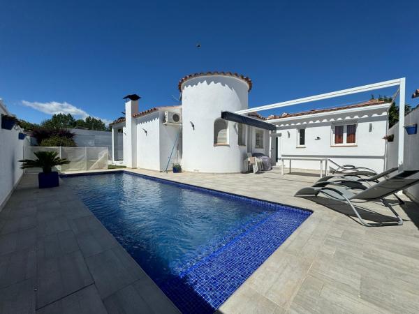 Villa Private Pool 3 Bedrooms - Empuriabrava