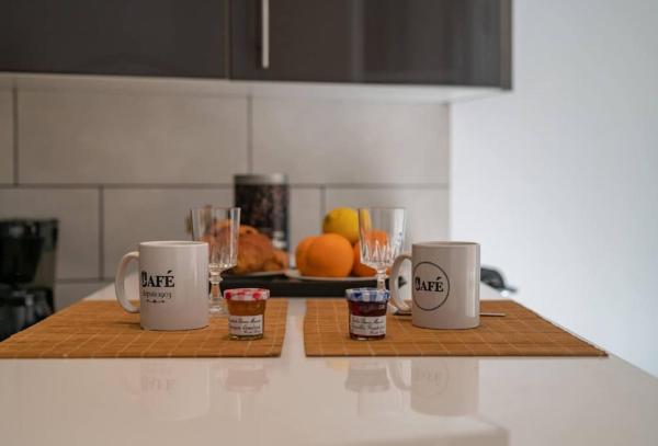 Suite Sainson AC 4 min à pied de la Plage, Nice