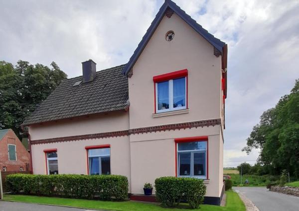 Op de foto is het object Ferienwohnung Sauer te zien, gelegen in de stad Wöhrden.