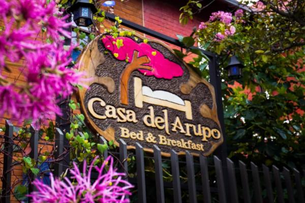 La photo montre l'objet Casa del Arupo B&B situé dans la ville de Quito.