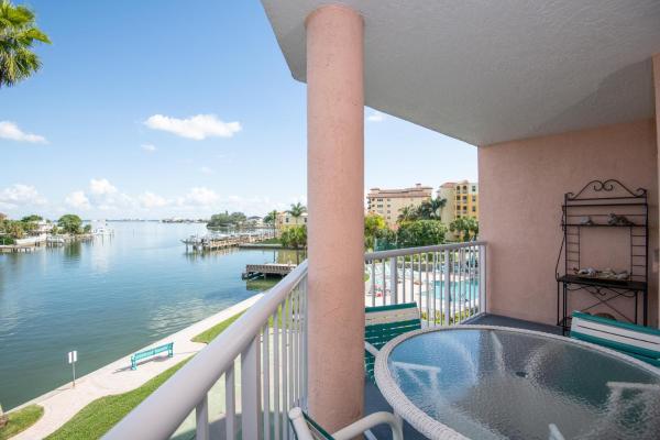 Sunrise Resort 303 - St. Pete Beach, FL