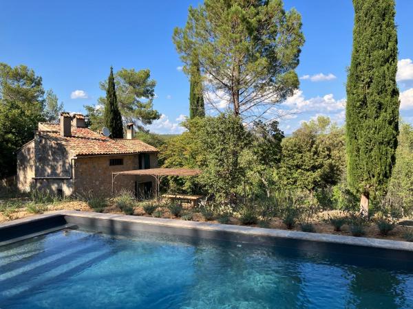På billedet ses objektet Domaine Le Poucet - Piscine en forêt beliggende i byen Cotignac.