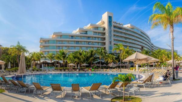 Na fotografii je vidět objekt Palacio Mundo Imperial Riviera Diamante Acapulco nacházející se ve městě Acapulco.