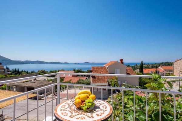 A la foto es mostra l'objecte Sweet paradise Mlini with beautiful view situat a la ciutat de Mlini.