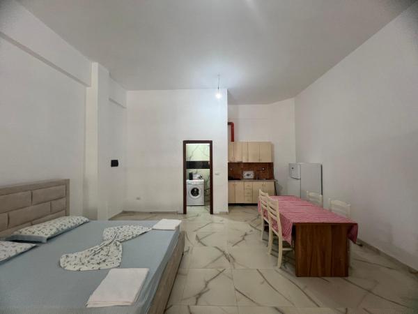 Ameti - Ground Floor Comfort Studios - Spacious & Modern - Orikum