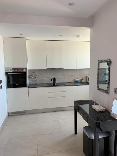 Foto 7: Spacious Studio Flat