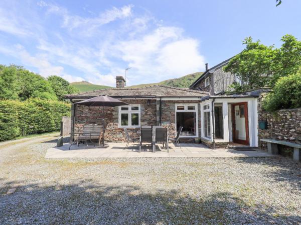 A la foto es mostra l'objecte Rowan Cottage situat a la ciutat de Grasmere.
