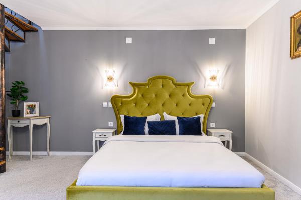 Dallure House Boutique - Old Town Brașov - Self Check-in - Brașov