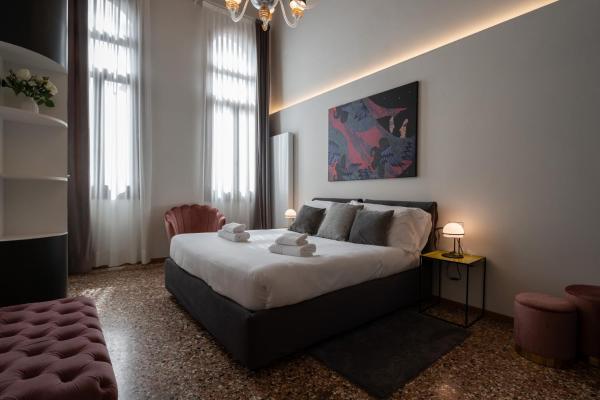 A la foto es mostra l'objecte Palazzo Raspi - Private Gym and Canal View situat a la ciutat de Venècia.