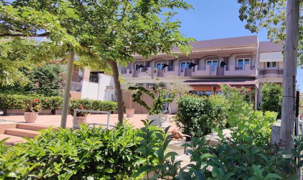 Nella foto è visibile l'oggetto Akrotiri Apartments Pefki Evia situato nella città di Asmínion.
