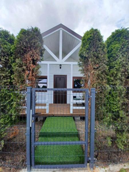 Na zdjęciu widoczny jest obiekt Domek u Sąsiada położony w mieście Celbowo.