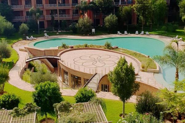 A la foto es mostra l'objecte Bel appartement RDJ face piscine résidence haut standing situat a la ciutat de Marràqueix.